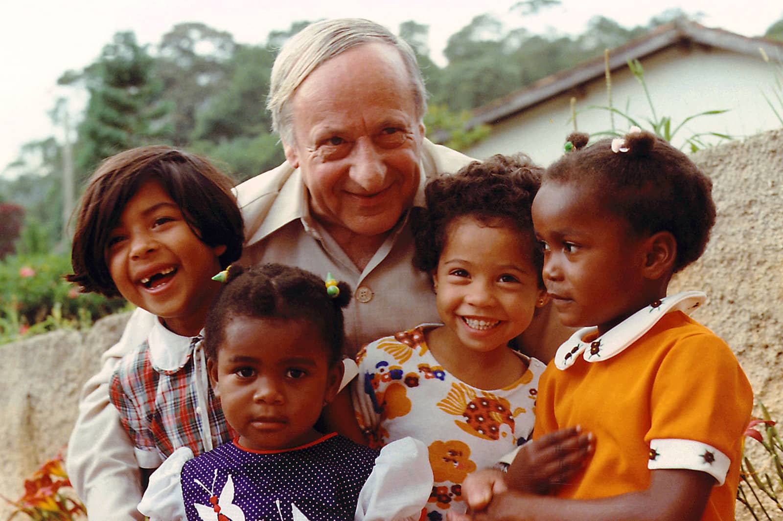 Hermann Gmeiner: Vater Der SOS-Kinderdörfer